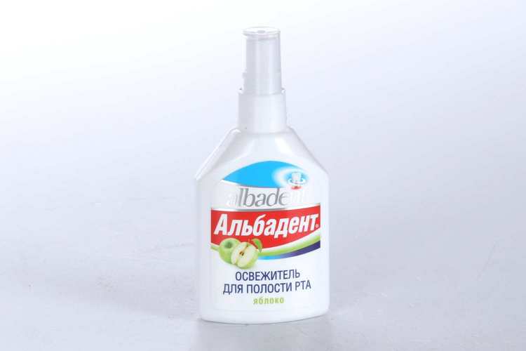 Освежитель АЛЬБАДЕНТ д/рта яблоко, 35 мл