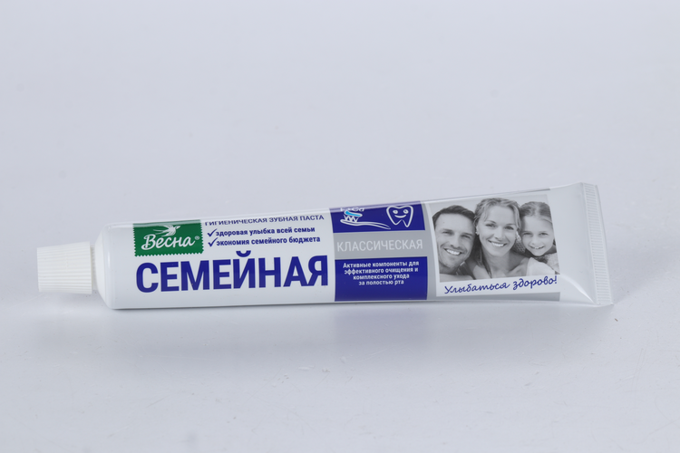 З/паста Весна Семейная классическая б/пенала, 90 г